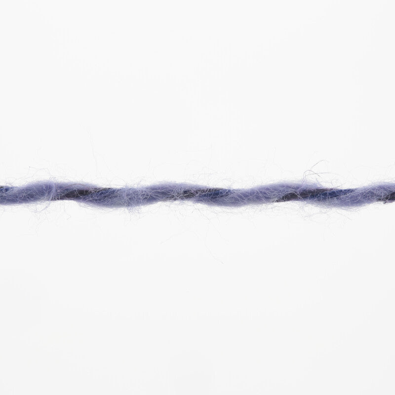 Lang Yarns Linello – 100g / 280m – Lilac (0246) – yarn texture