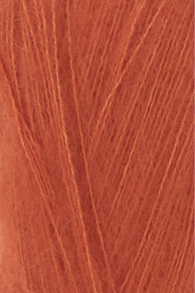 Lang Yarns Cashmere Dreams Yarn, 290m / 25g – Orange (0159), yarn texture