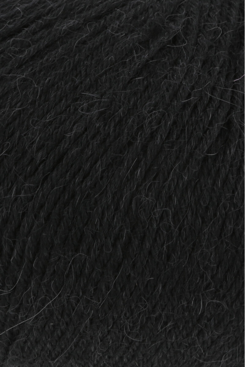 Lang Yarns Alpaca Soxx 6-ply Yarn, 390m / 150g – Black (0004), yarn texture