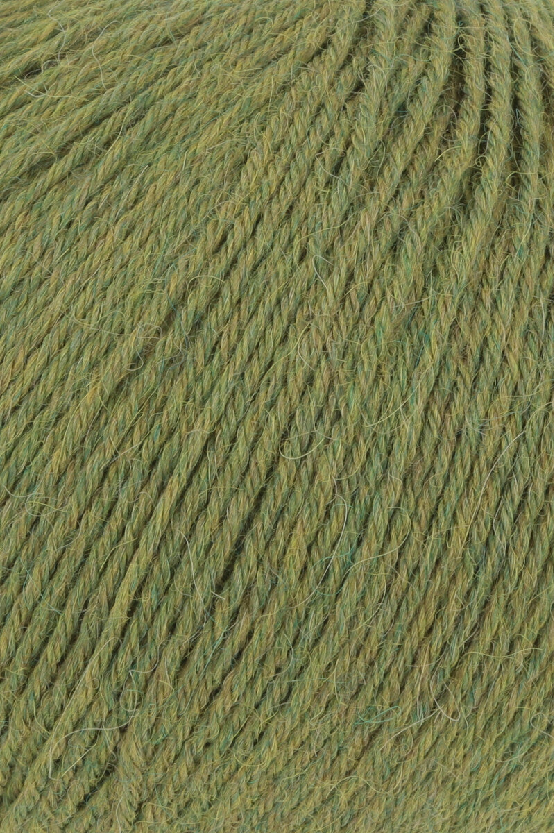 Lang Yarns Alpaca Soxx 6-ply Yarn, 390m / 150g – Green Mélange (0017), yarn texture