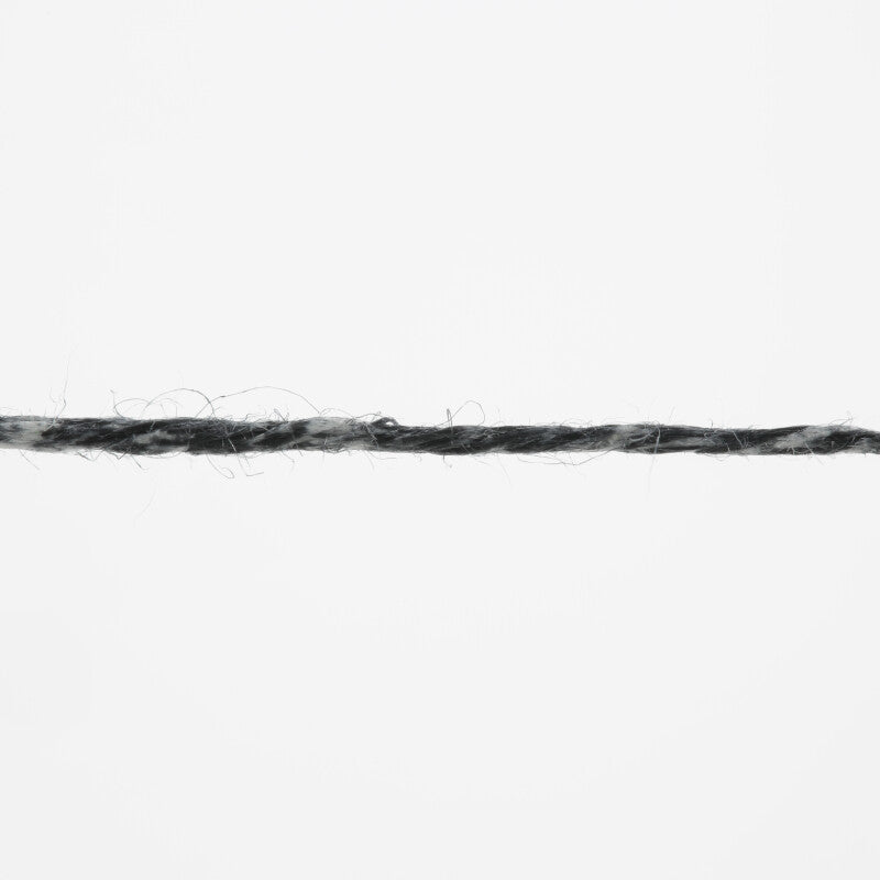 Lang Yarns Crealino – 50g / 165m – Black/White (0104) – yarn texture