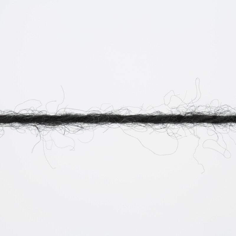 Lang Yarns Regina – 50g / 175m – Black (0004) – yarn texture