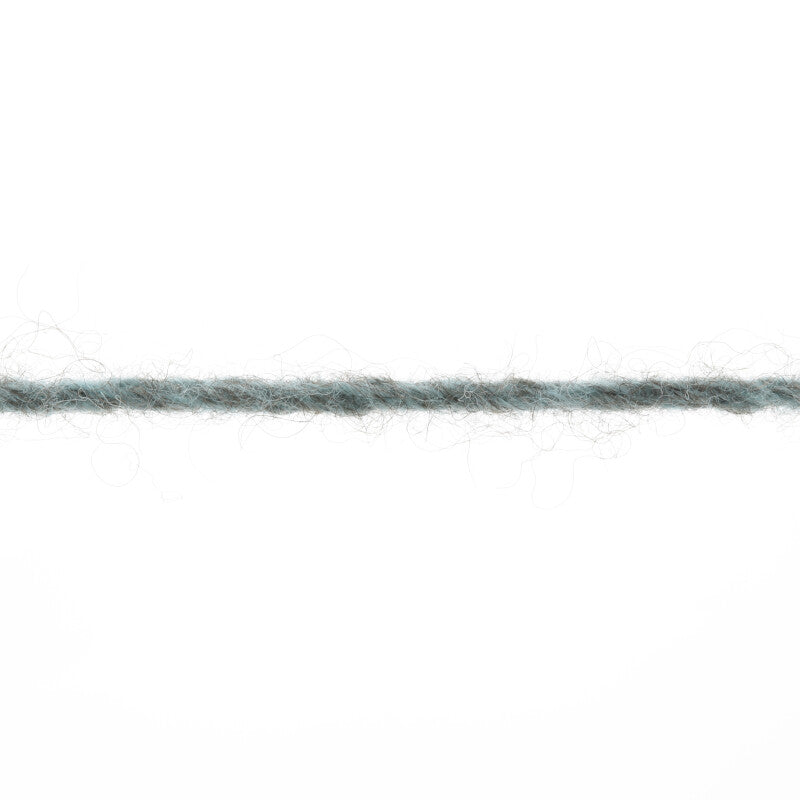 Lang Yarns Yak – 50g / 120m – Ice Blue Mélange (0071) – yarn texture
