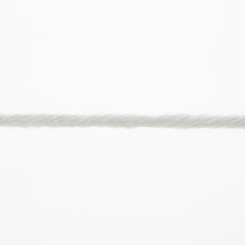 Lang Yarns Poseidon yarn, White, colour 0001, detail photograph