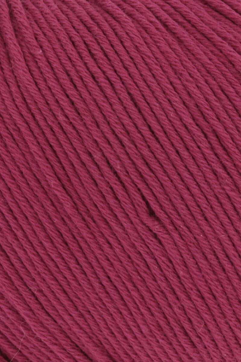 Lang Yarns Baby Cotton – 50g / 180m – Raspberry (0266) – detail