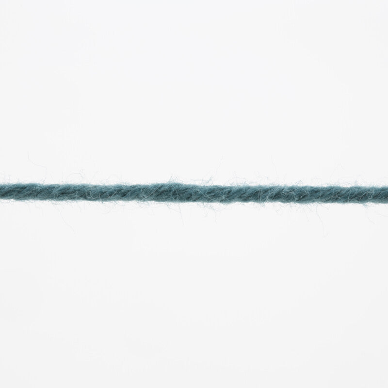 Lang Yarns Oceania – 50g / 140m – Petrol (0188) – yarn texture