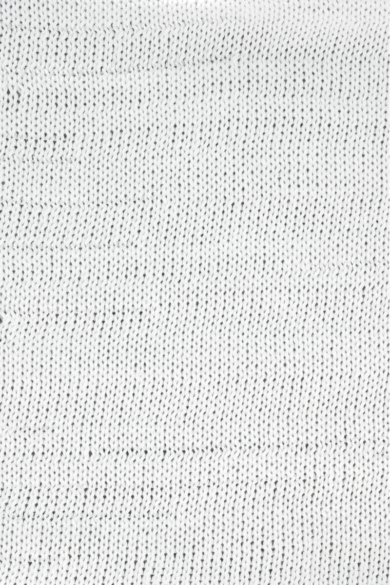 Lang Yarns Belle – 50g / 190m – White (0001) – detail
