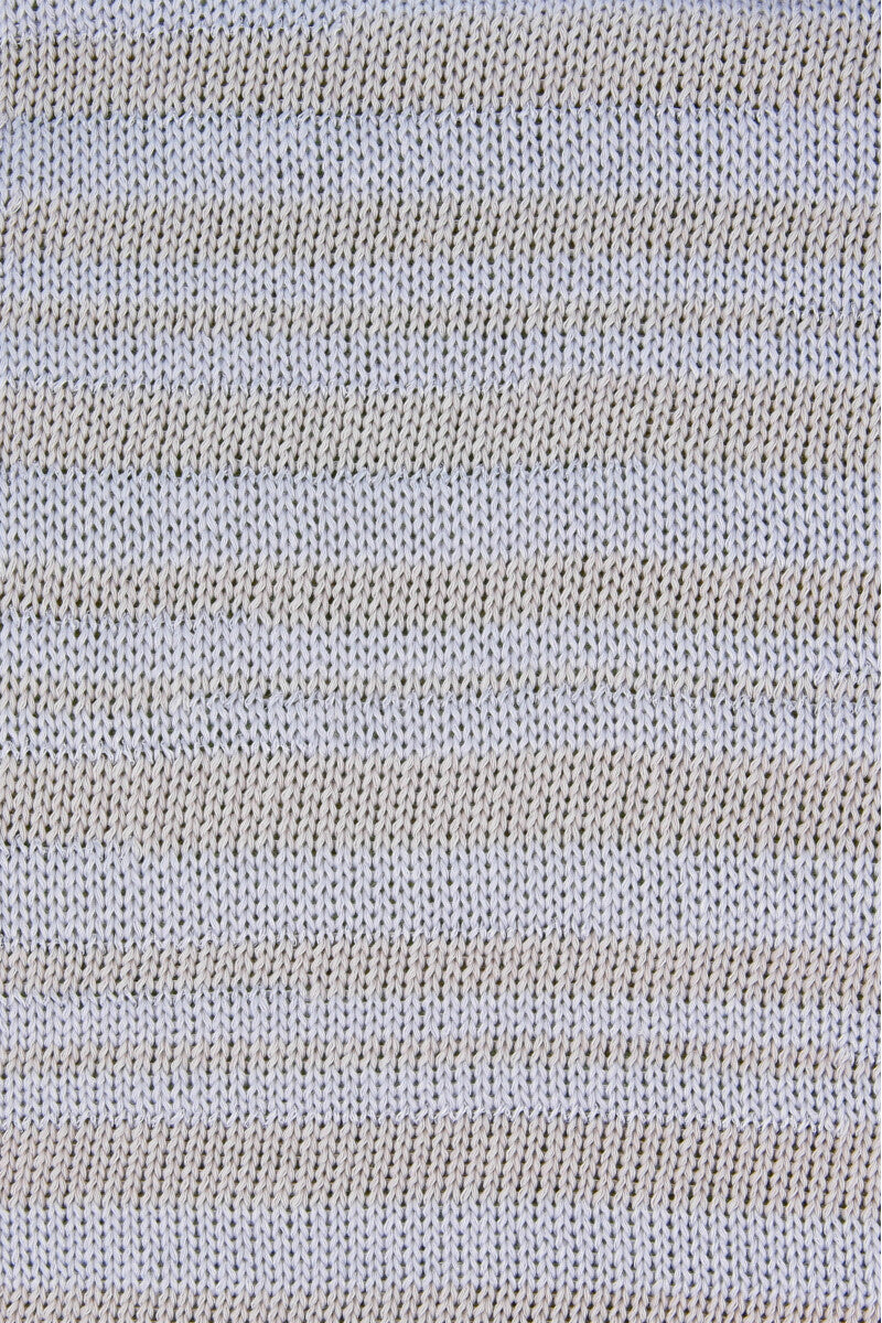 Lang Yarns Belle – 50g / 190m – Grey (0024) – detail