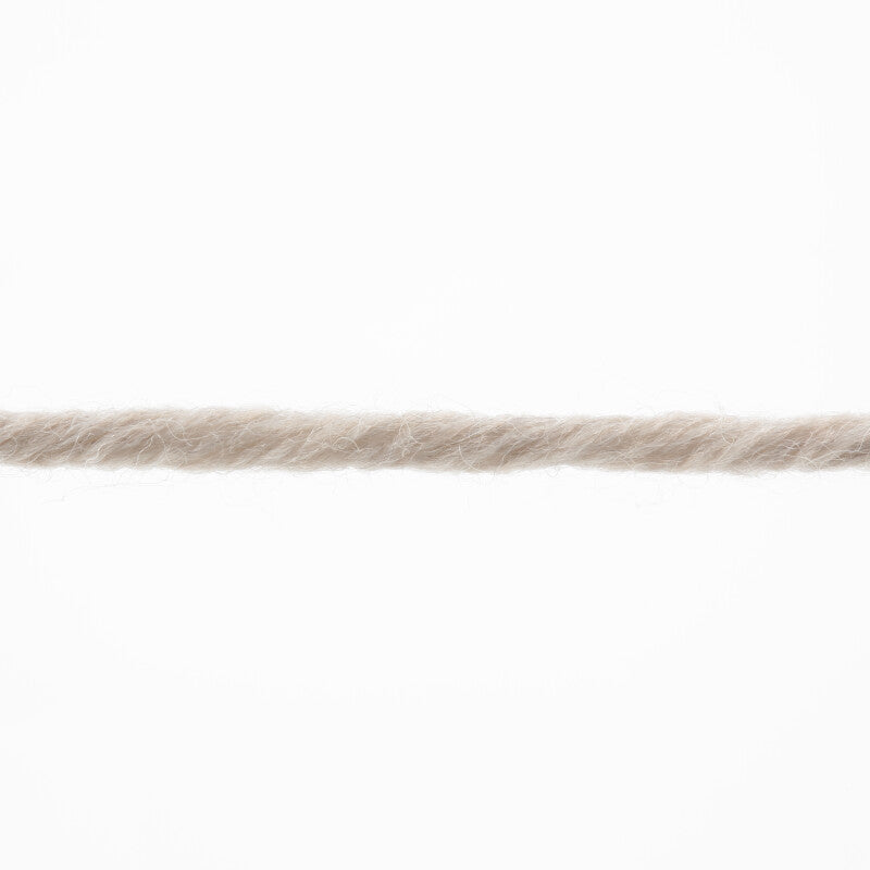Lang Yarns Merino+ – 50g / 90m – Beige Mélange (0226) – yarn texture