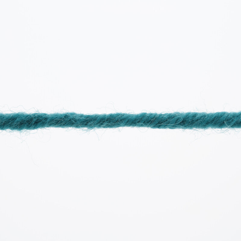 Lang Yarns Merino+ – 50g / 90m – Petrol (0272) – yarn texture