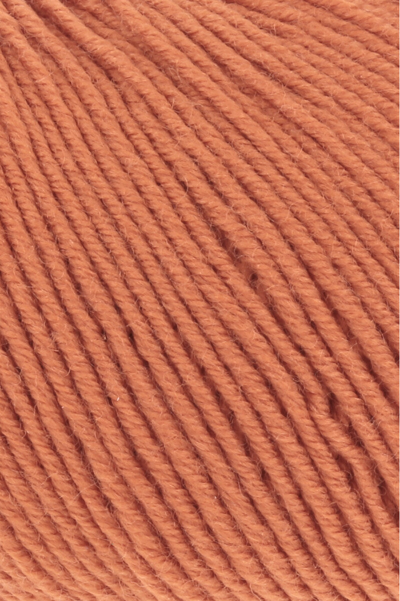 Lang Yarns Merino 150 Yarn, 150m / 50g – Tangarine (0159), yarn texture