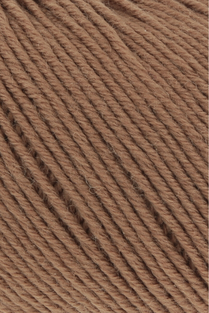 Lang Yarns Merino 150 Yarn, 150m / 50g – Light Brown (0167), yarn texture