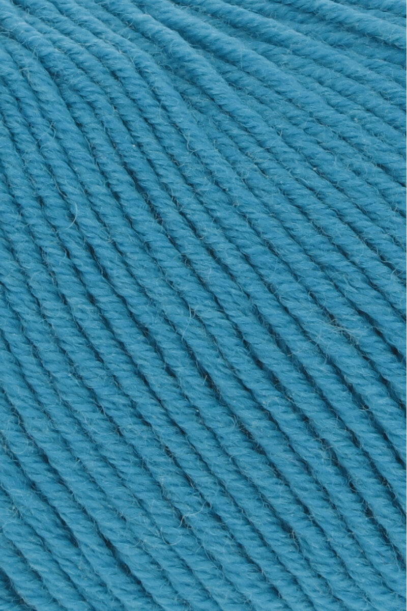 Lang Yarns Merino 150 Yarn, 150m / 50g – Turquoise (0178), yarn texture