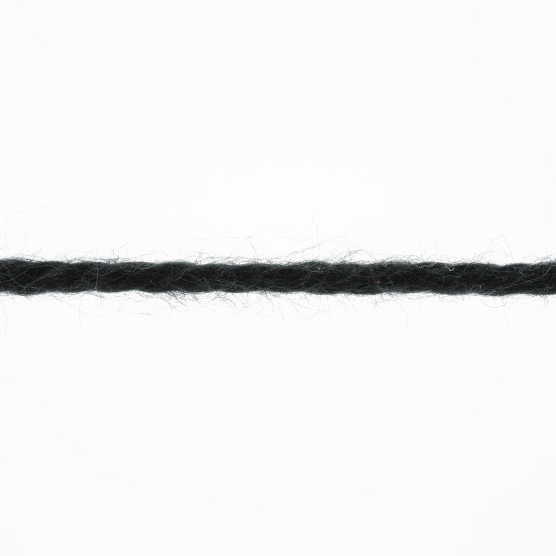 Lang Yarns Tissa – 50g / 80m – Black (0004) – yarn texture