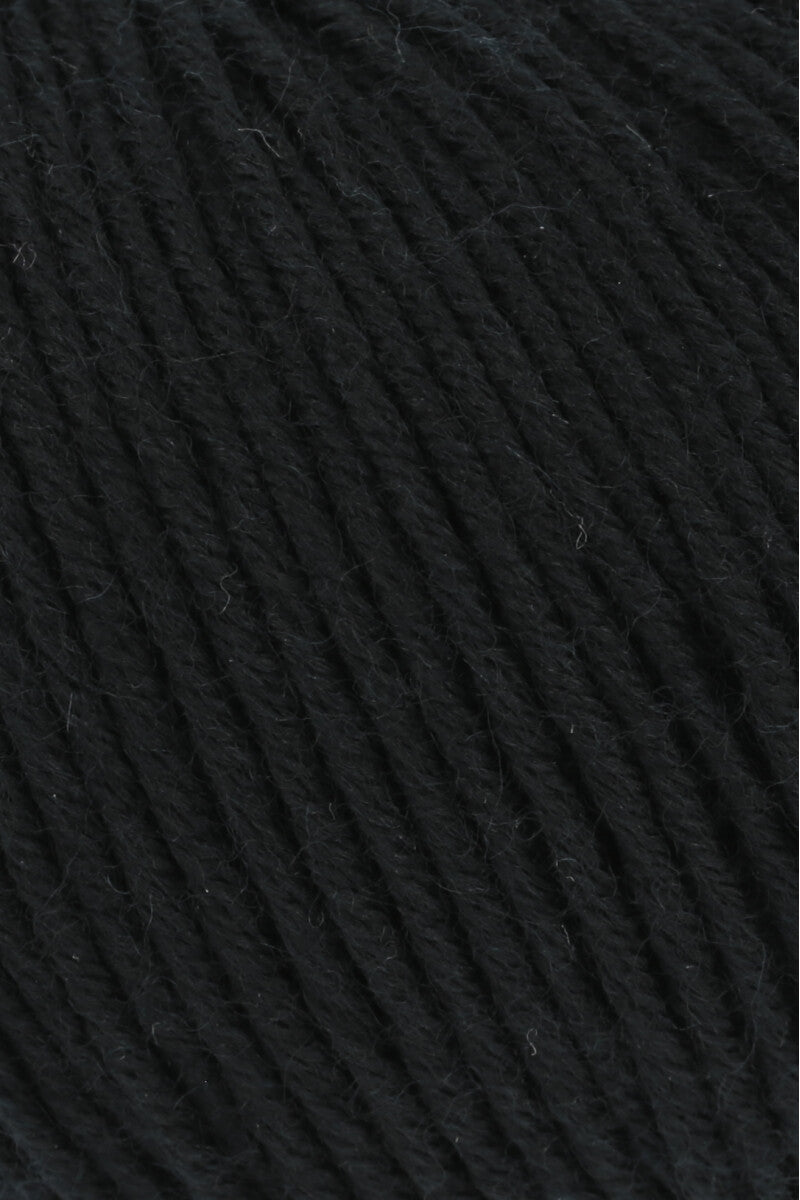 Lang Yarns Merino 120 Yarn, 120m / 50g – Black (0004), yarn texture