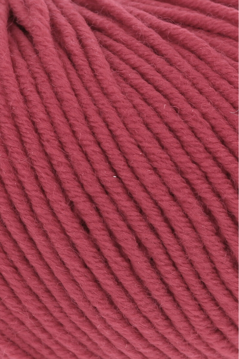 Lang Yarns Merino 120 Yarn, 120m / 50g – Hot Red (0160), yarn texture