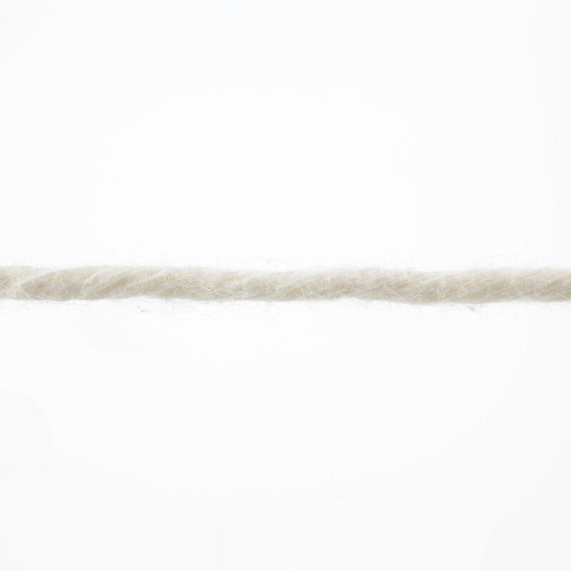 Lang Yarns Handarbeitsgarn – 50g / 84m – Egg White (0602) – yarn texture