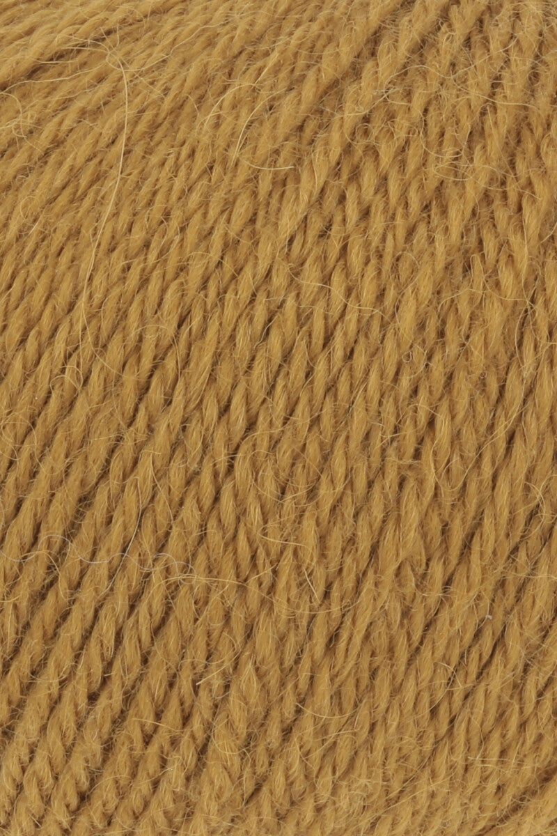 Lang Yarns Baby Alpaca Yarn, 170m / 50g – Gold (0050), yarn texture
