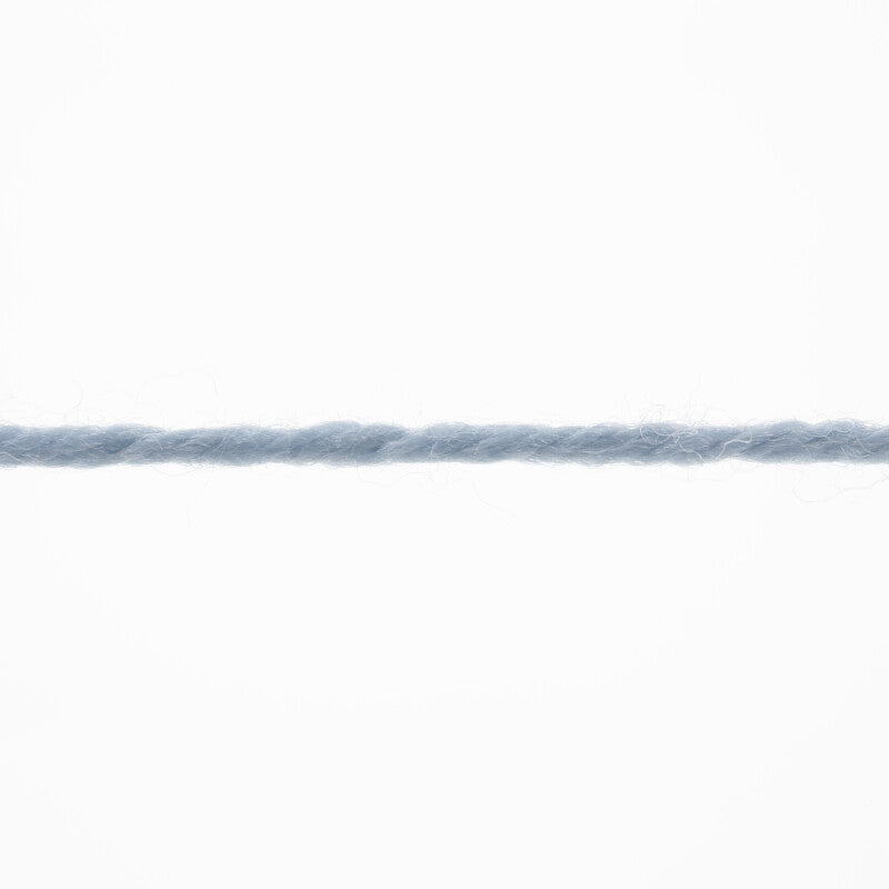 Lang Yarns Merino 200 Bébé Yarn, 203m / 50g – Light Jeans (0333), yarn strand