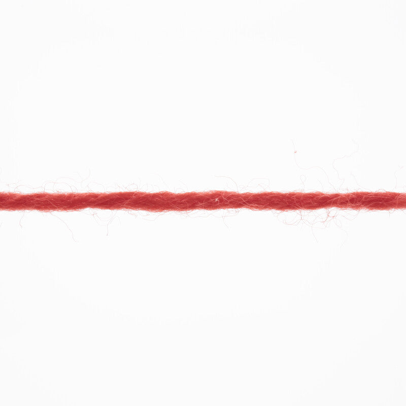 Lang Yarns Merino 200 Bébé Yarn, 203m / 50g – Red (0360), yarn strand