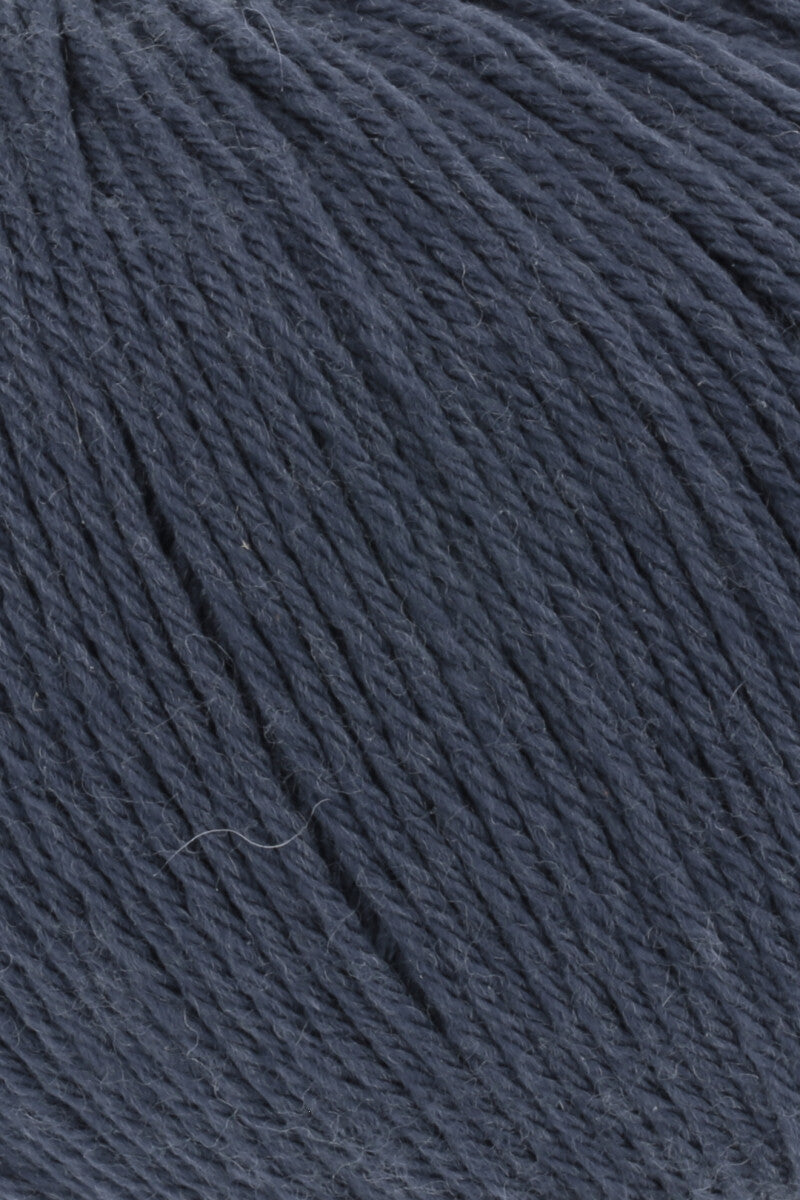 Lang Yarns Merino 200 Bébé Yarn, 203m / 50g – Jeans (0434), yarn texture