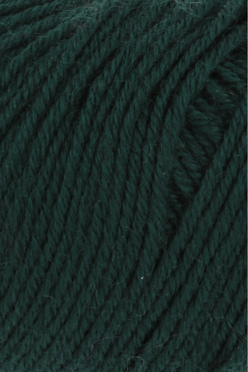 Lang Yarns Atlantis – 50g / 135m – Fir (0017) – detail