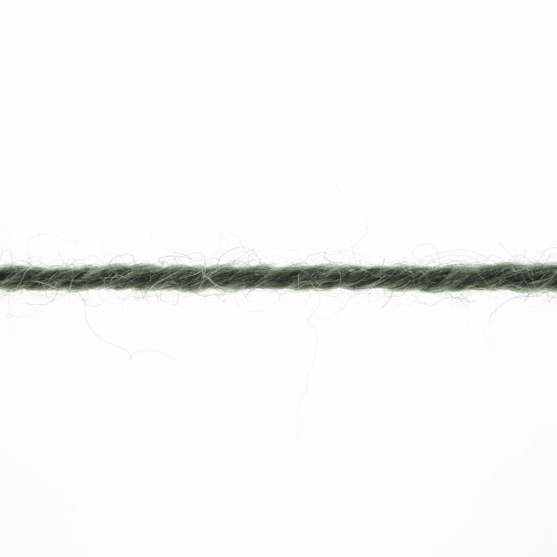 Lang Yarns Atlantis – 50g / 135m – Olive (0098) – yarn texture