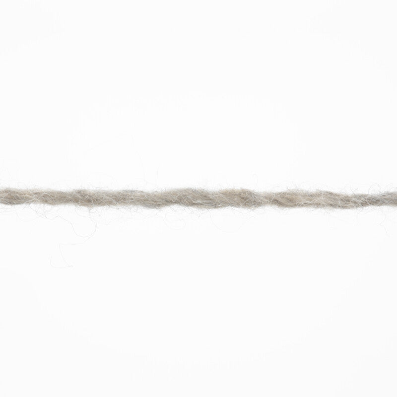 Lang Yarns Cashmere Premium Yarn, 115m / 25g – Beige Mélange (0022), yarn strand