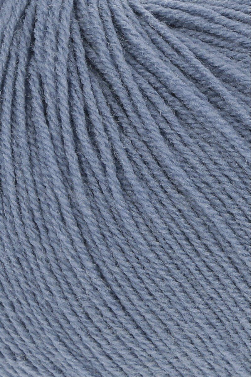 Lang Yarns Merino 400 Lace – 25g / 200m – Atlantic (0074) – detail