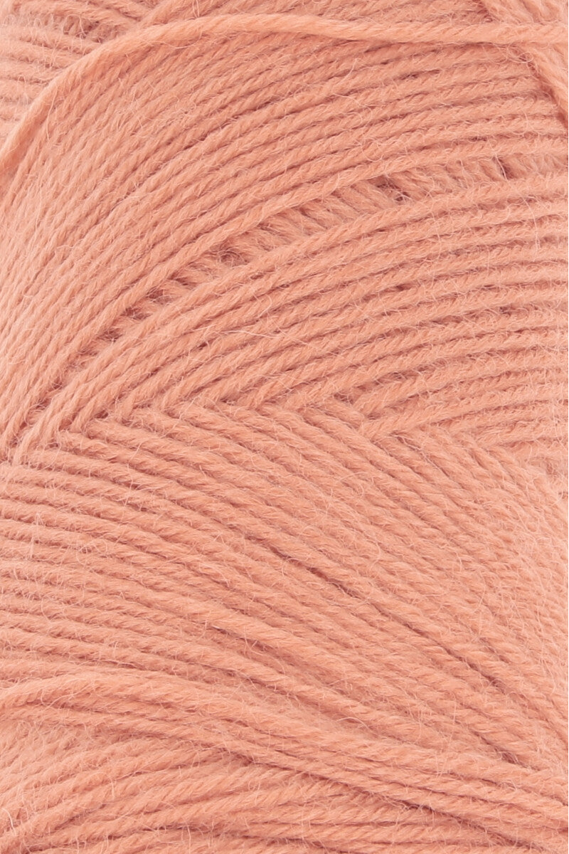 Lang Yarns Jawoll Yarn, 190m / 50g – Salmon (0228), yarn texture