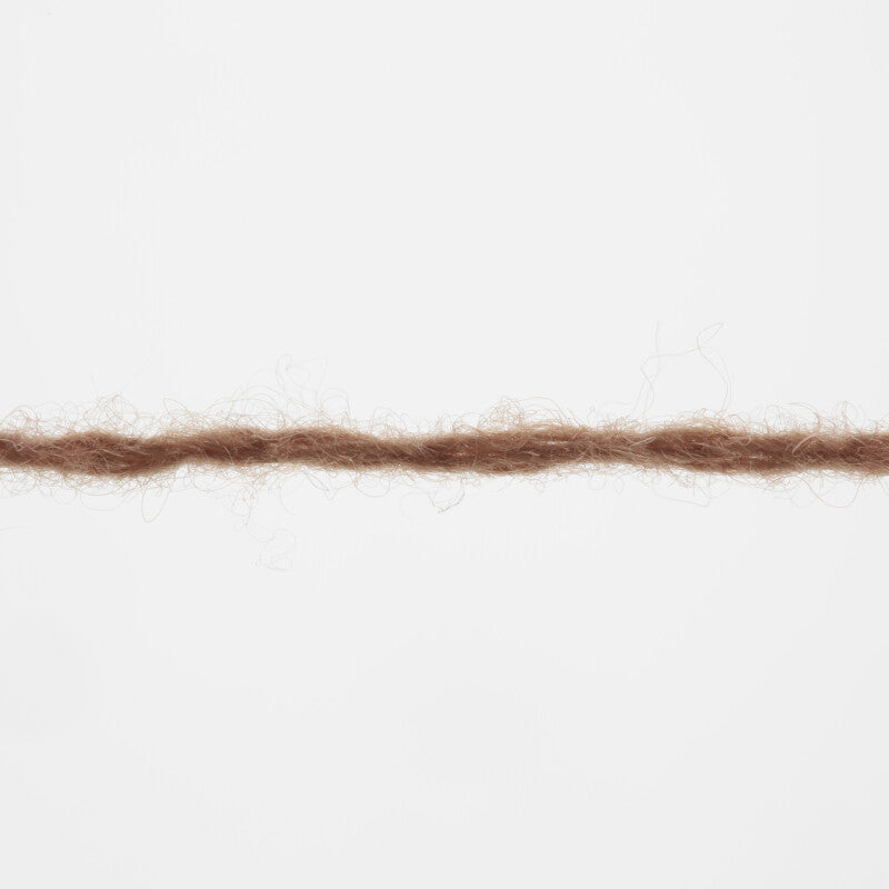 Lang Yarns Cashmere Lace – 25g / 165m – Light Brown (0139) – yarn texture