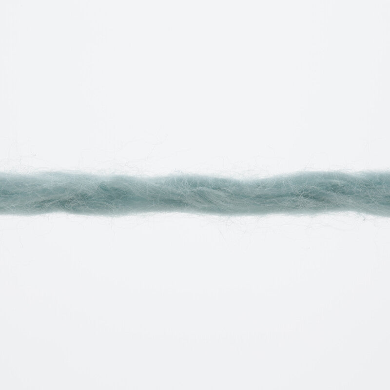 Lang Yarns Amira – 50g / 100m – Aqua (0072) – yarn texture