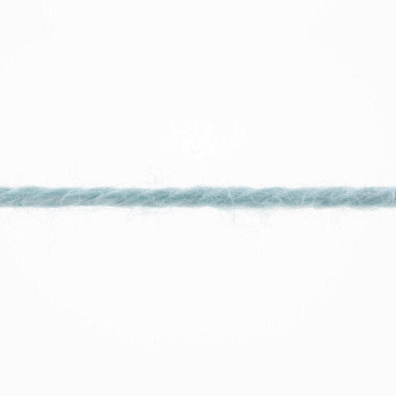 Lang Yarns Tissa Color – 50g / 80m – Blue (0225) – yarn texture