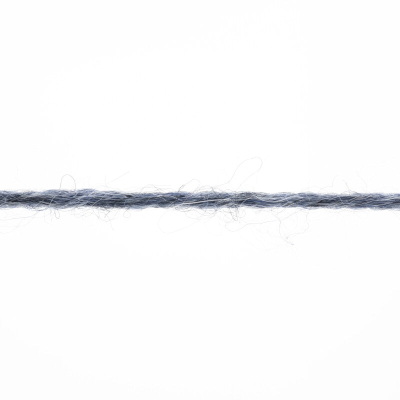 Lang Yarns Alpaca Soxx 4-ply Yarn, 390m / 100g – Jeans Mélange (0034), yarn strand