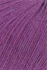Lang Yarns Alpaca Soxx 4-ply Yarn, 390m / 100g – Pink Mélange (0165), yarn texture