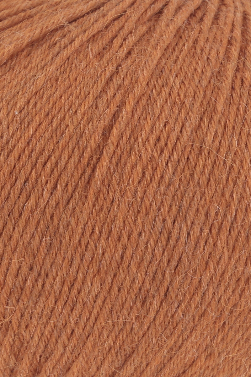 Lang Yarns Alpaca Soxx 6-ply Yarn, 390m / 150g – Orange Mélange (0059), yarn texture