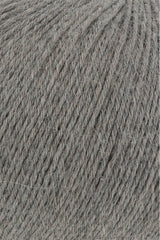 Lang Yarns Alpaca Soxx 6-ply Yarn, 390m / 150g – Light Brown Mélange (0096), yarn texture