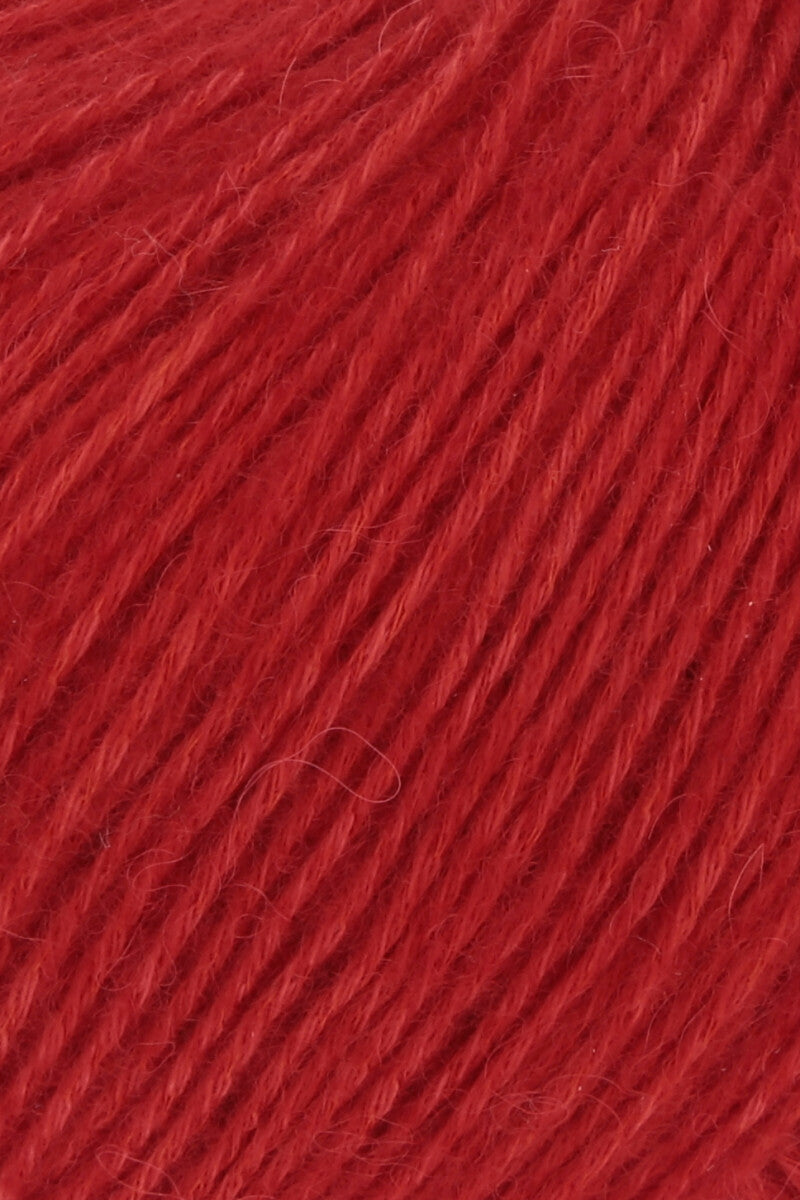 Lang Yarns Regina – 50g / 175m – Red (0060) – detail
