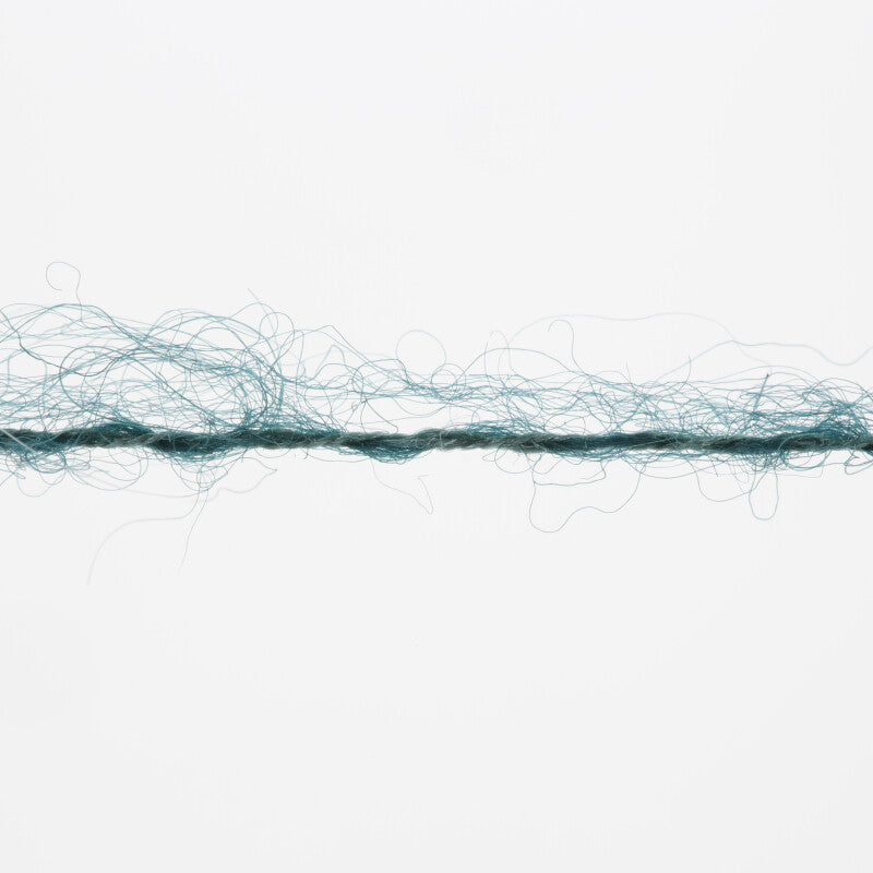 Lang Yarns Zen – 25g / 200m – Petrol (0088) – yarn texture
