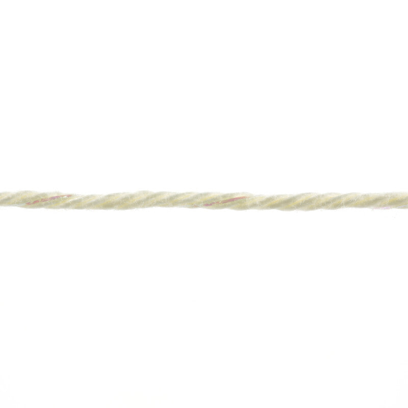 Lang Yarns Quattro Lamé – 50g / 120m – Light Yellow (0012) – yarn texture