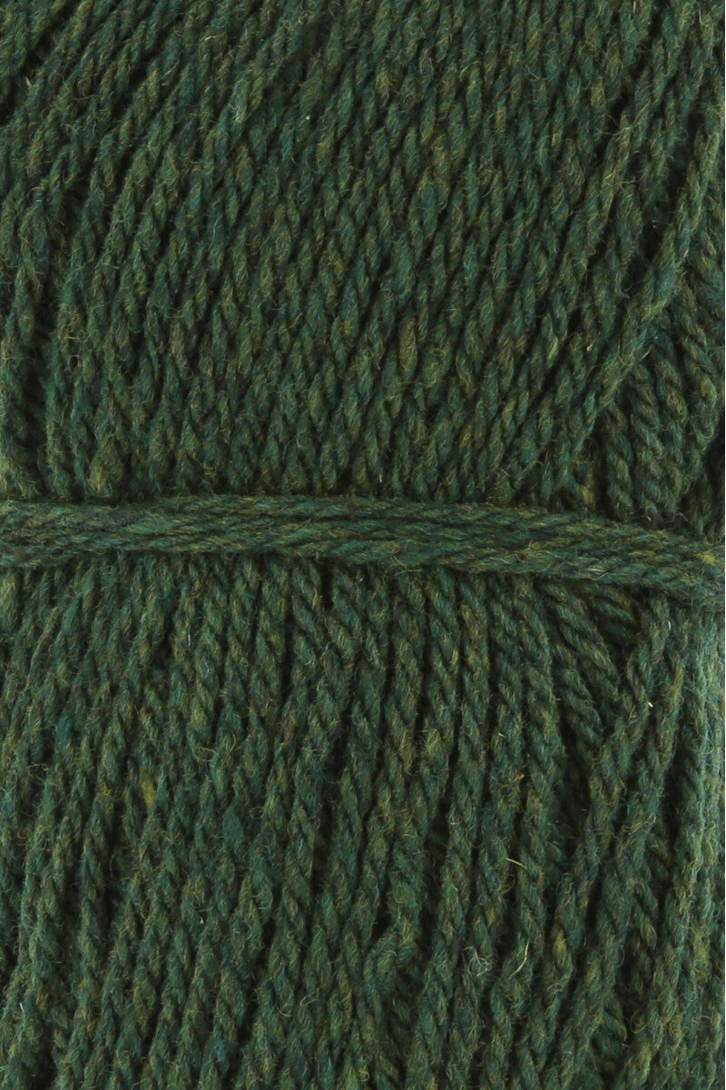 Lang Yarns Donegal Woolen Spun Yarn, 105m / 50g – Green (0017), yarn texture