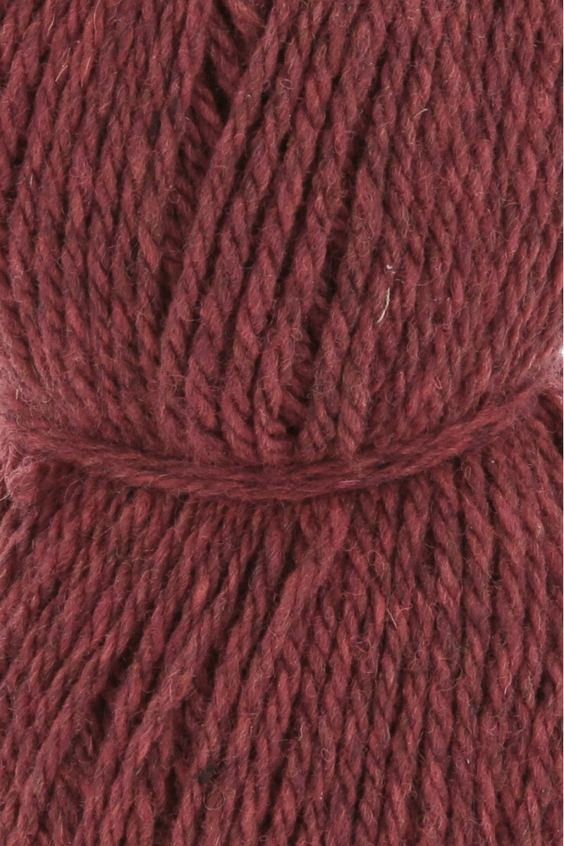 Lang Yarns Donegal Woolen Spun Yarn, 105m / 50g – Red (0060), yarn texture