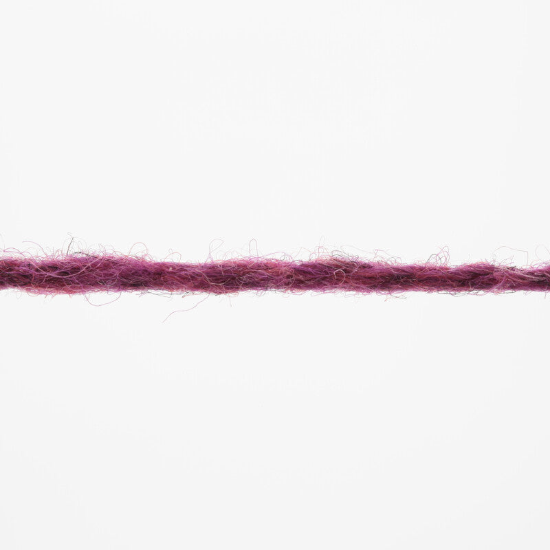 Lang Yarns Donegal Woolen Spun Yarn, 105m / 50g – Berry (0066), yarn strand