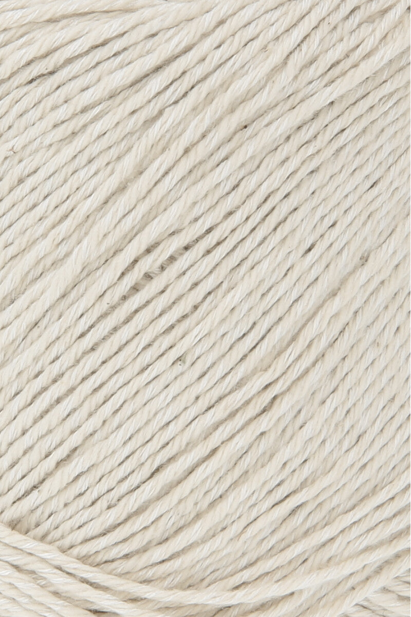 Lang Yarns Sweet – 50g / 135m – Offwhite (0094) – detail