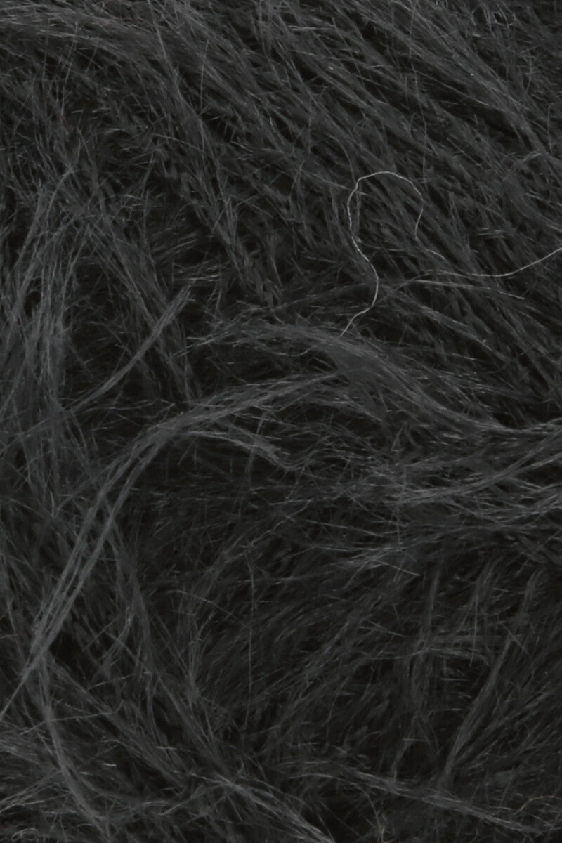 Lang Yarns Fluffy – 50g / 205m – Black (0004) – detail