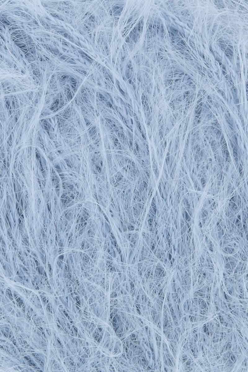 Lang Yarns Fluffy – 50g / 205m – Sky Blue (0021) – detail