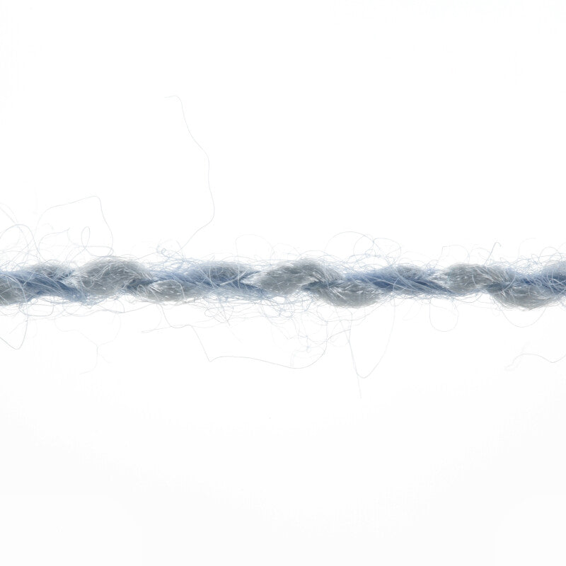 Lang Yarns Luma – 50g / 120m – Light Jeans (0033) – yarn texture
