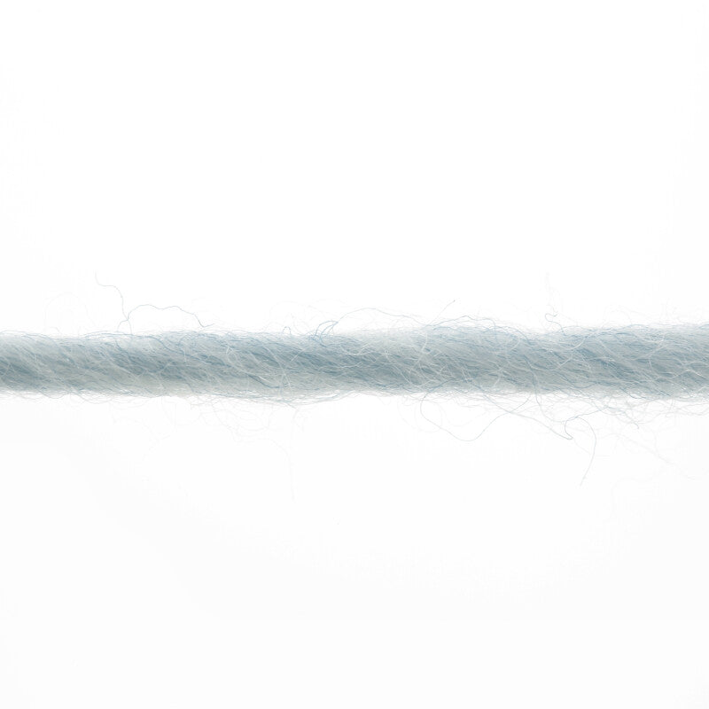 Lang Yarns Naturalis – 50g / 90m – Baby Blue (0020) – yarn texture