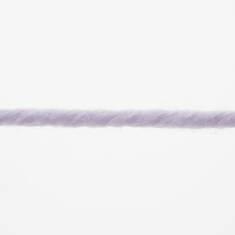 Lang Yarns Merino+ – 50g / 90m – Lilac (0045) – yarn texture