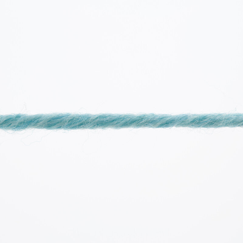 Lang Yarns Merino+ – 50g / 90m – Aqua Mélange (0172) – yarn texture